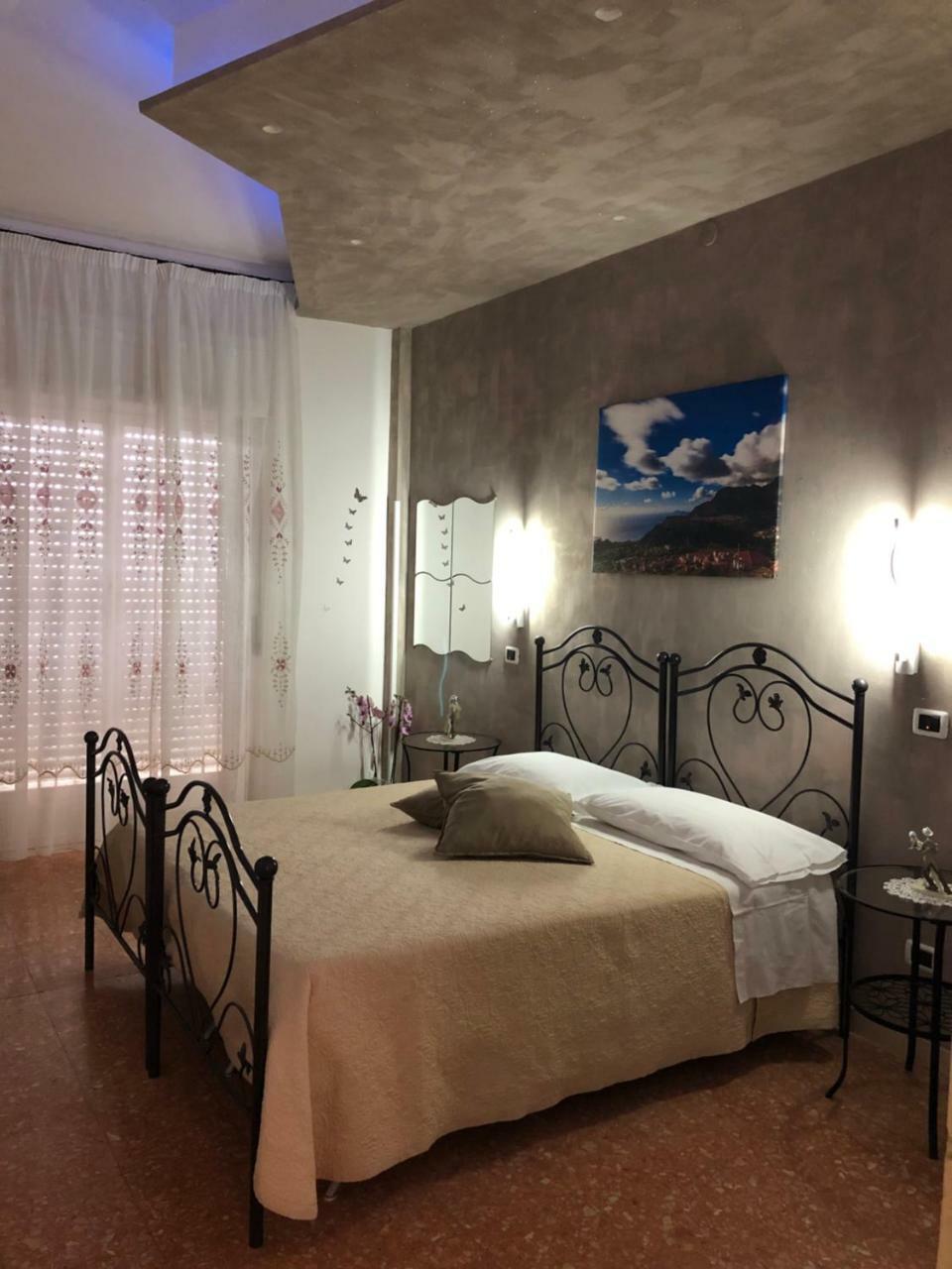 アジェーロラ New Royal Bed & Breakfast エクステリア 写真