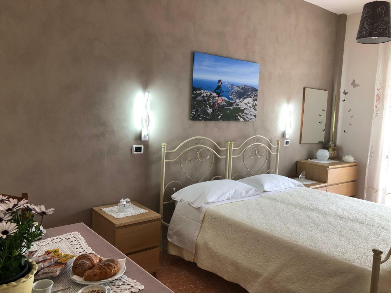 アジェーロラ New Royal Bed & Breakfast エクステリア 写真